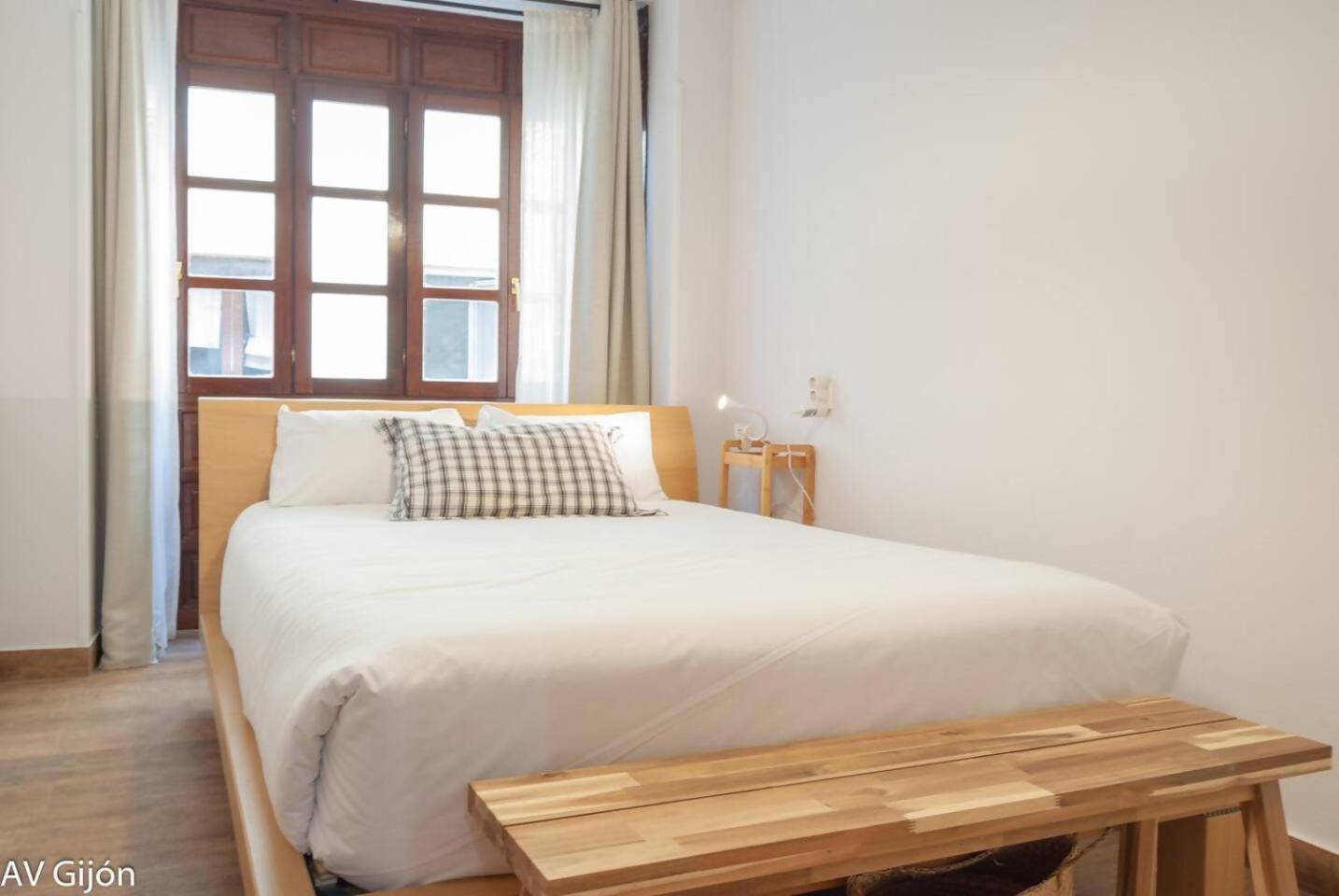Ferienwohnung Av Begona 4 Centro Gijón Exterior foto
